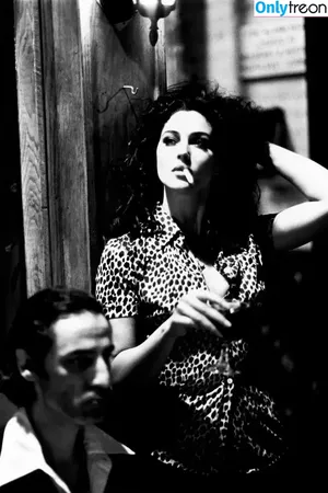 Monica Bellucci / aMonicaBellucci / bellucciginebra / monicabellucciofficiel nude photo #1231