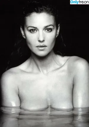 Monica Bellucci / aMonicaBellucci / bellucciginebra / monicabellucciofficiel nude photo #1233