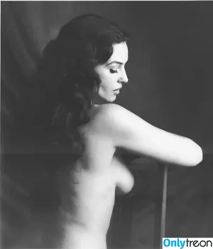 Monica Bellucci / aMonicaBellucci / bellucciginebra / monicabellucciofficiel nude photo #1263
