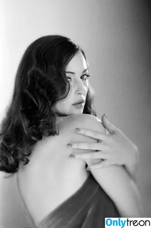 Monica Bellucci / aMonicaBellucci / bellucciginebra / monicabellucciofficiel nude photo #1266