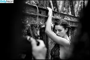 Monica Bellucci / aMonicaBellucci / bellucciginebra / monicabellucciofficiel nude photo #1350