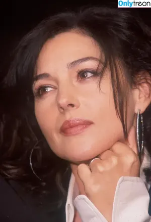 Monica Bellucci / aMonicaBellucci / bellucciginebra / monicabellucciofficiel nude photo #1365
