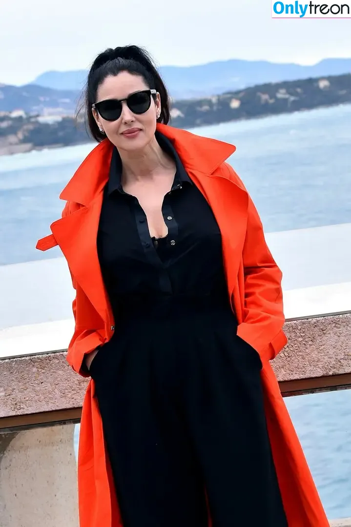 Monica Bellucci nude photo #1022 (aMonicaBellucci / bellucciginebra / monicabellucciofficiel)