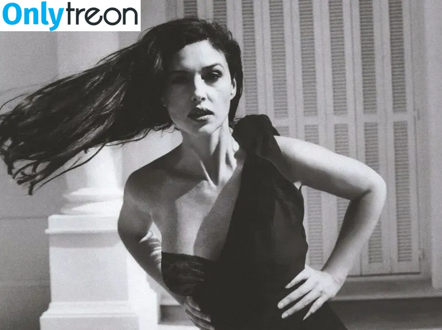 Monica Bellucci nude photo #1062 (aMonicaBellucci / bellucciginebra / monicabellucciofficiel)