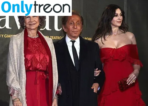 Monica Bellucci nude photo #1093 (aMonicaBellucci / bellucciginebra / monicabellucciofficiel)