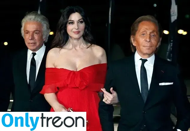 Monica Bellucci nude photo #1111 (aMonicaBellucci / bellucciginebra / monicabellucciofficiel)