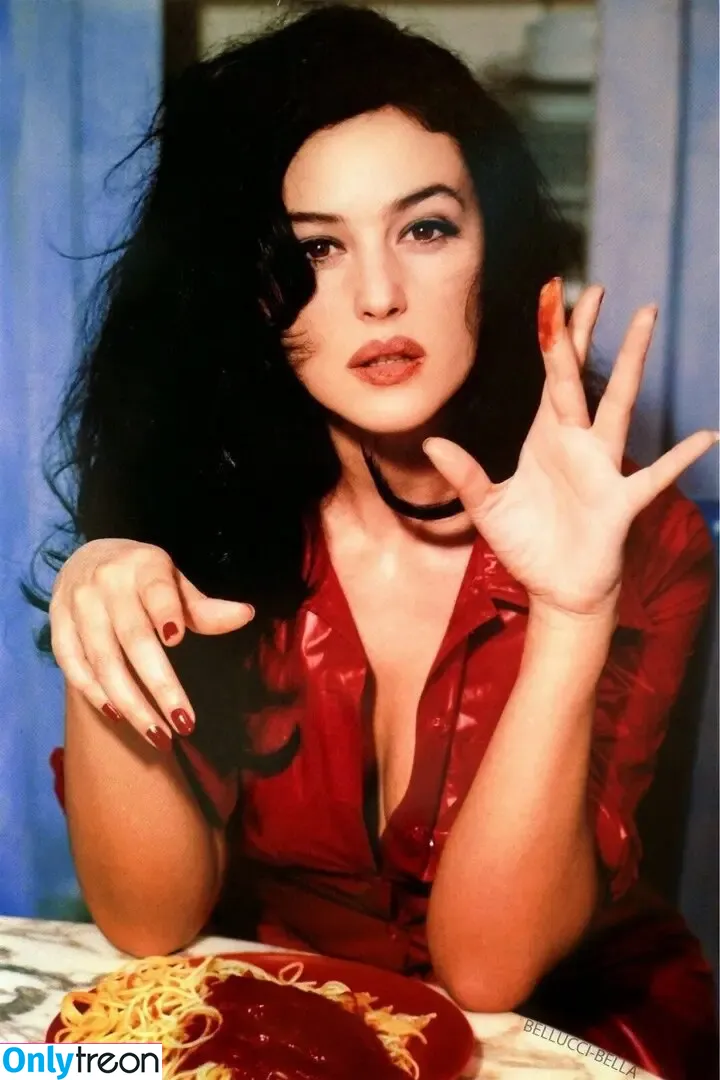 Monica Bellucci nude photo #1147 (aMonicaBellucci / bellucciginebra / monicabellucciofficiel)