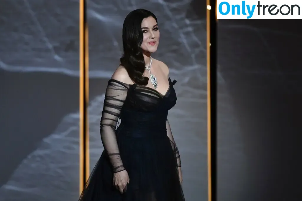 Monica Bellucci nude photo #1171 (aMonicaBellucci / bellucciginebra / monicabellucciofficiel)