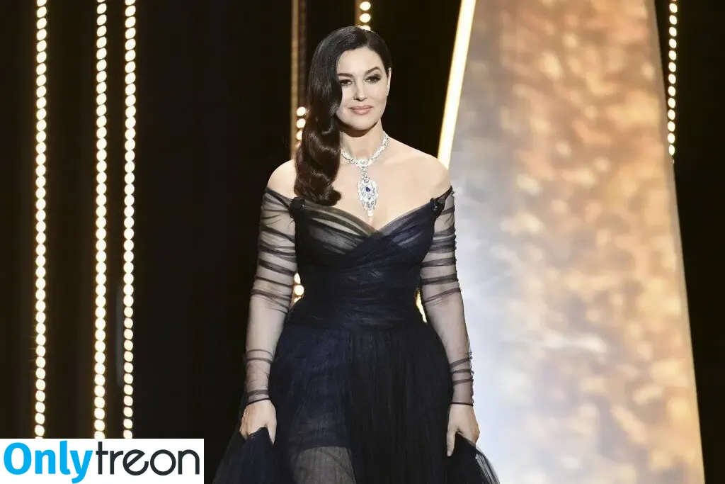 Monica Bellucci nude photo #1172 (aMonicaBellucci / bellucciginebra / monicabellucciofficiel)