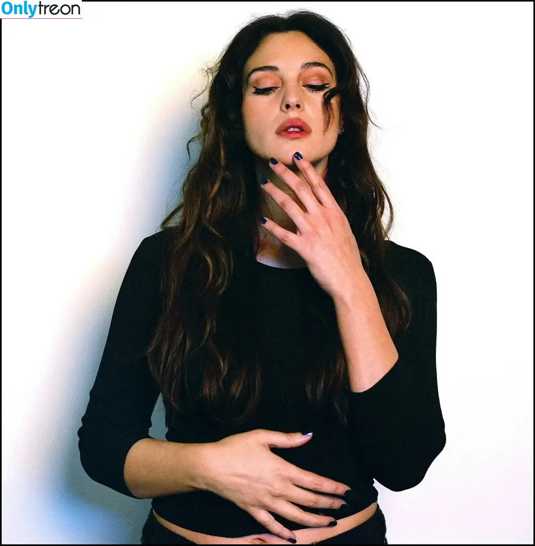 Monica Bellucci nude photo #1183 (aMonicaBellucci / bellucciginebra / monicabellucciofficiel)