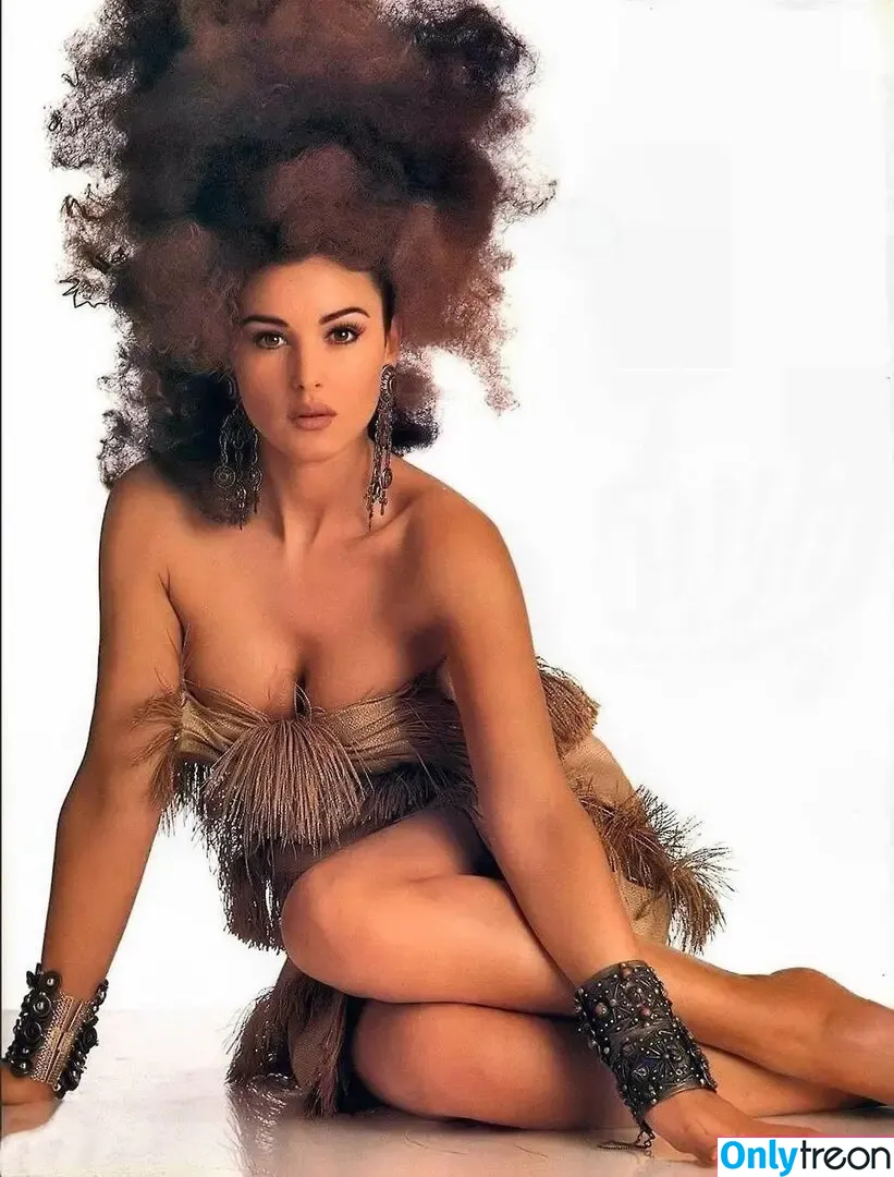 Monica Bellucci nude photo #1292 (aMonicaBellucci / bellucciginebra / monicabellucciofficiel)