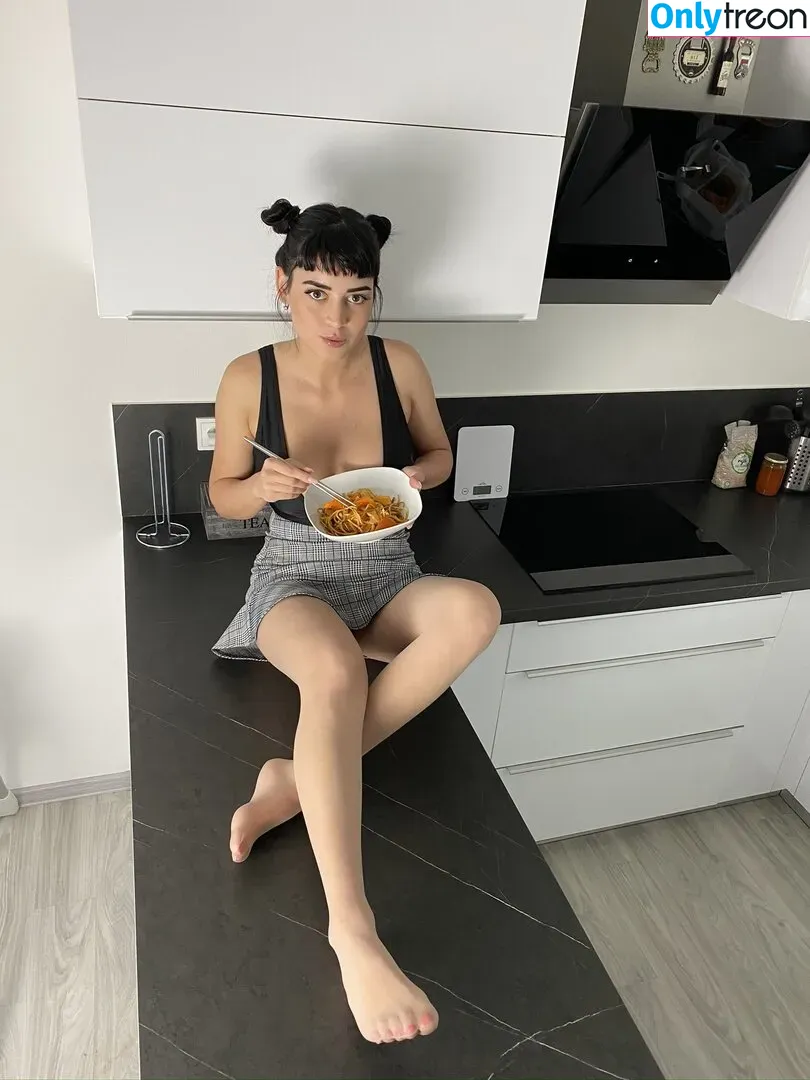 Monie Kulh nude photo #0219 (Moniekulh)