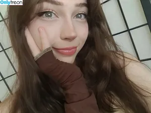 Moniibagel / Monii_Bagel / monii.bagel nude photo #0066