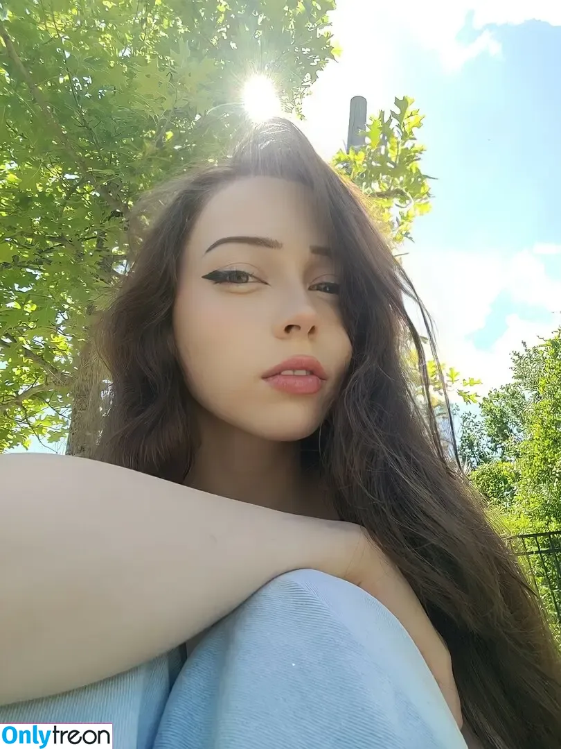 Moniibagel nude photo #0071 (Monii_Bagel / monii.bagel)