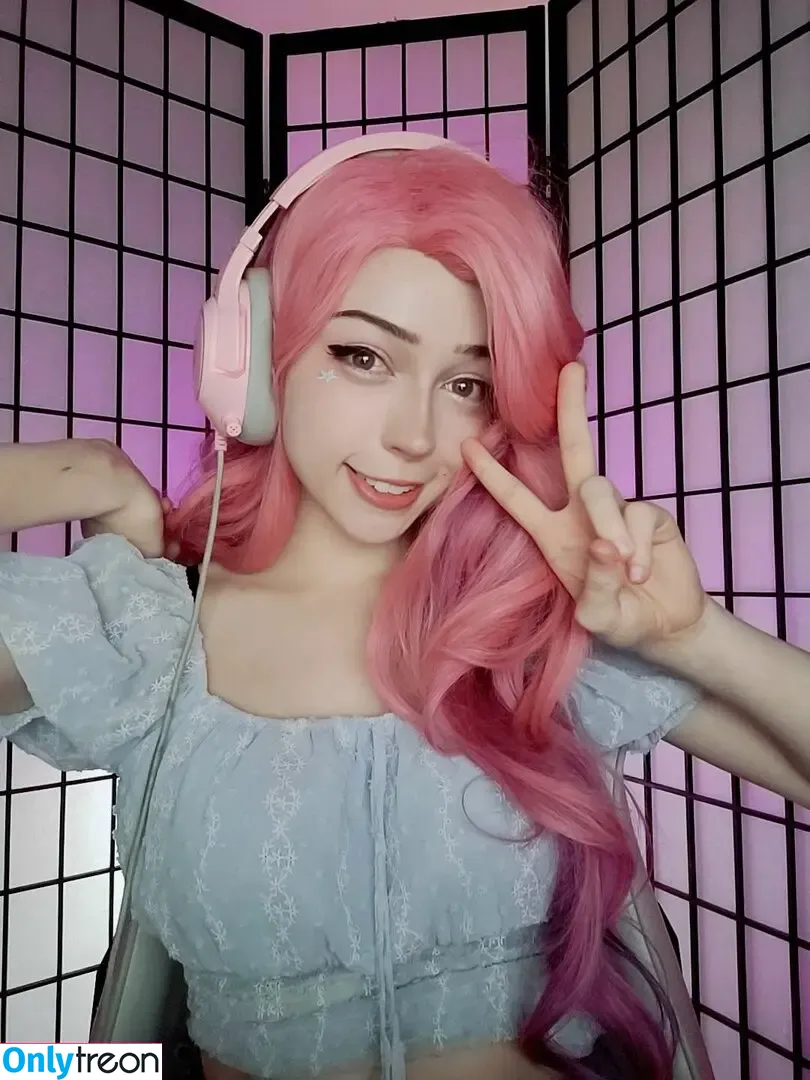 Moniibagel nude photo #0085 (Monii_Bagel / monii.bagel)