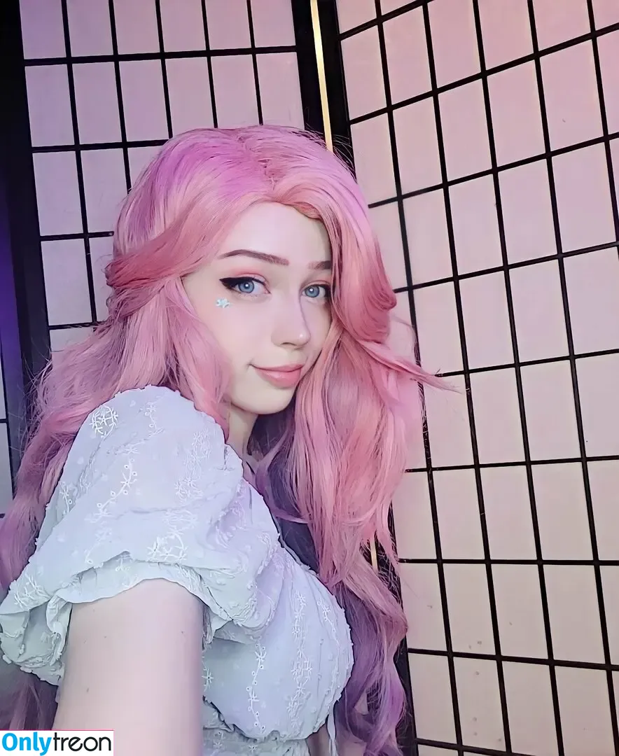 Moniibagel nude photo #0087 (Monii_Bagel / monii.bagel)