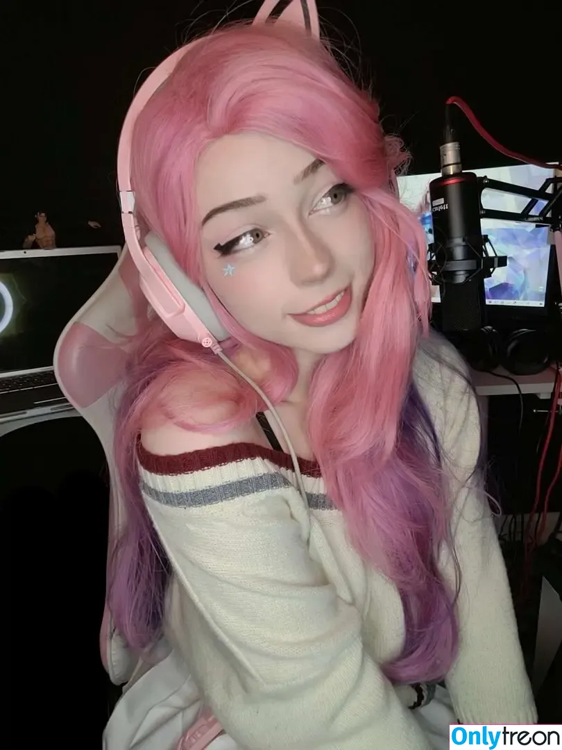 Moniibagel nude photo #0094 (Monii_Bagel / monii.bagel)