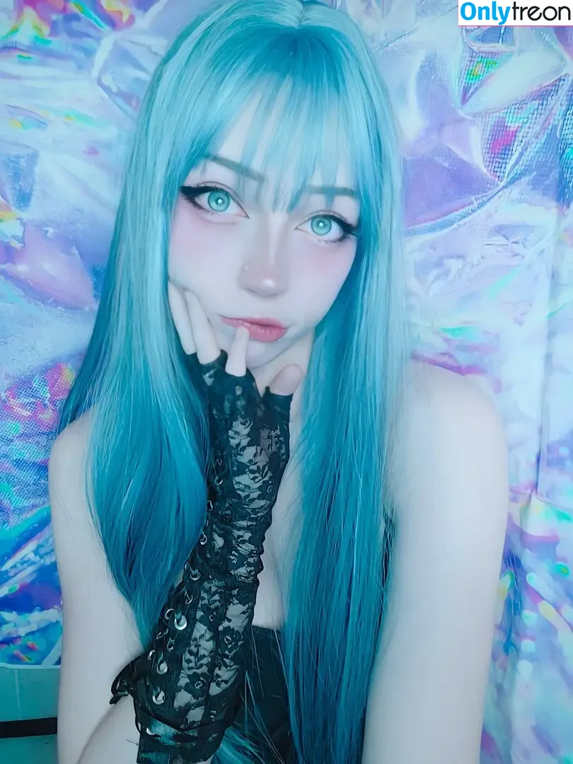 Moniibagel nude photo #0120 (Monii_Bagel / monii.bagel)