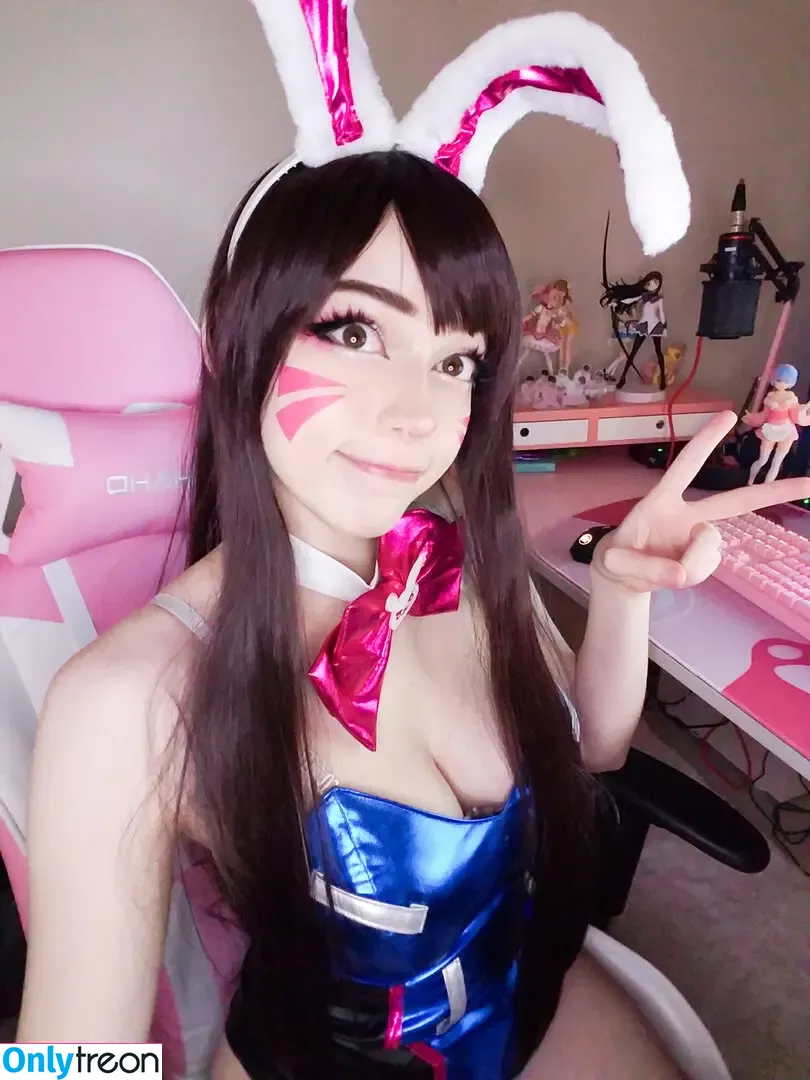 Moniibagel nude photo #0166 (Monii_Bagel / monii.bagel)