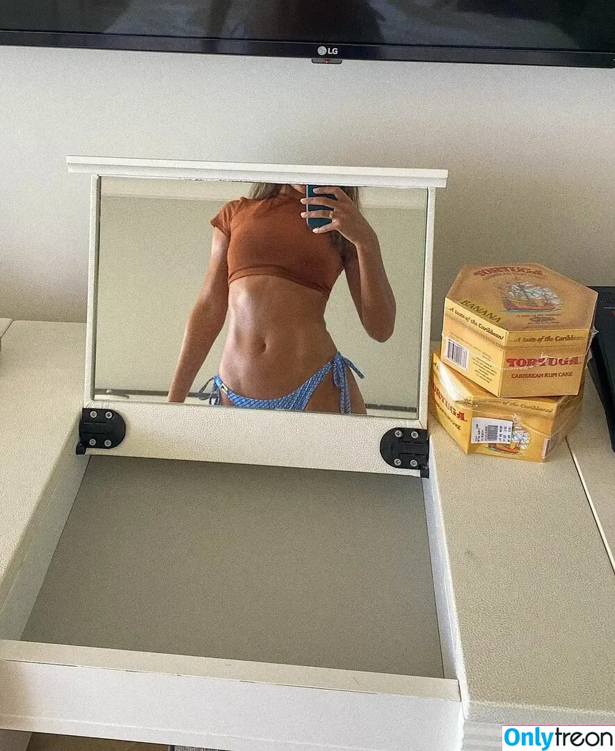 Montana Brown nude photo #0093 (Best known: Love Island / bontanamrown / montanarosebrown1)