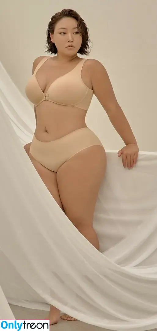 Moon Seo-byul nude photo #0335 (west__star__ / 문서별)