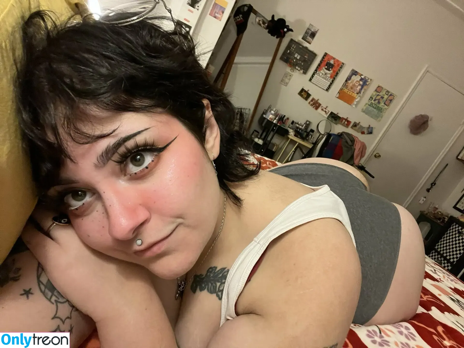 morekissing nude photo #0001 (morekissing)