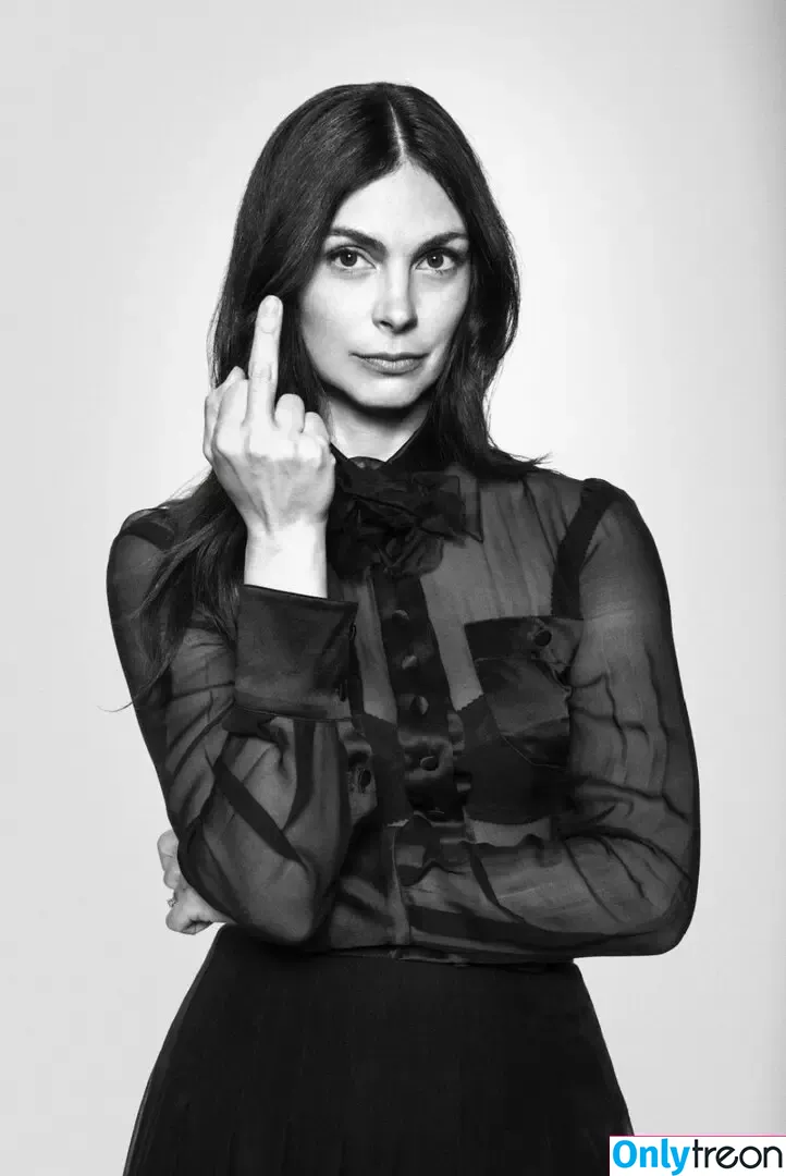 Morena Baccarin nude photo #0450 (morenabaccarin)