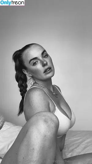 morericheswithmorgan / morericheswithmorganxo nude photo #0033