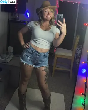 Morgan Stark / Morgan.starkxo / morgandoesnt.care nude photo #0019