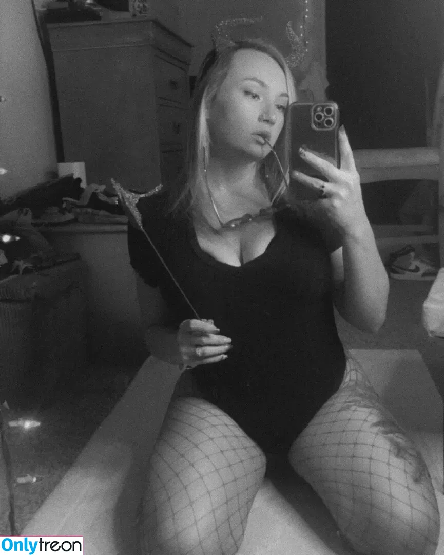 Morgan Stark nude photo #0026 (Morgan.starkxo / morgandoesnt.care)