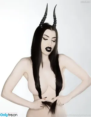 Morgana Threnody in Velvet / threnodyinvelvet nude photo #0017