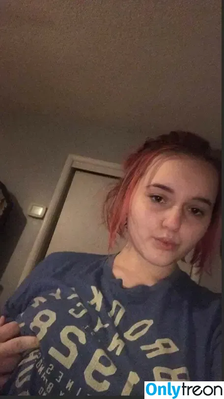 Morganwood998 nude photo #0002 (Mystery Woman / morgwoodxo)