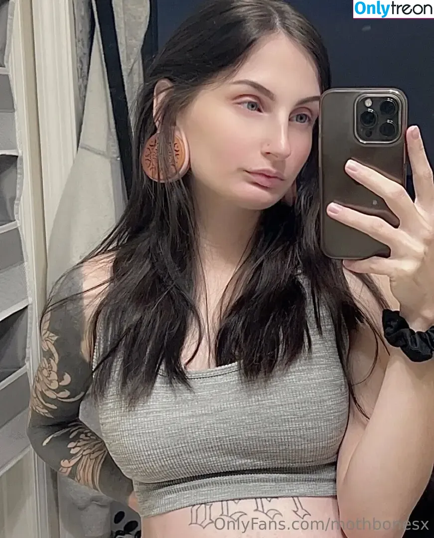 mothbonesx nude photo #0012 (mothbonesx)