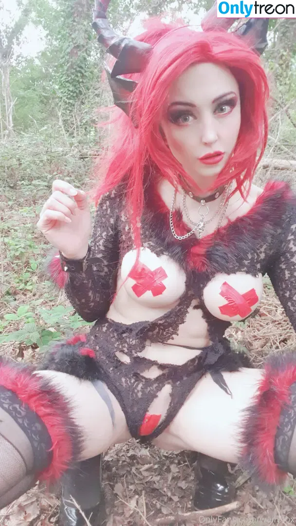 Mowky nude photo #0110 (Mowkytv)