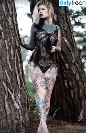 Mrs_lovelyink nude photo #0010