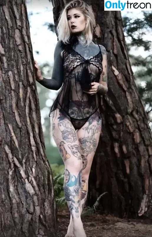 Mrs_lovelyink nude photo #0010 (Mrs_lovelyink)
