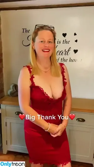 Mrs Marie / mrsmariex5 / naughtymariex nude photo #0009