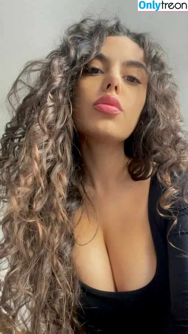Mrs. Prim nude photo #0103 (Queen B / missprimuk / mrs.primnproper / mrsprimnproper1)