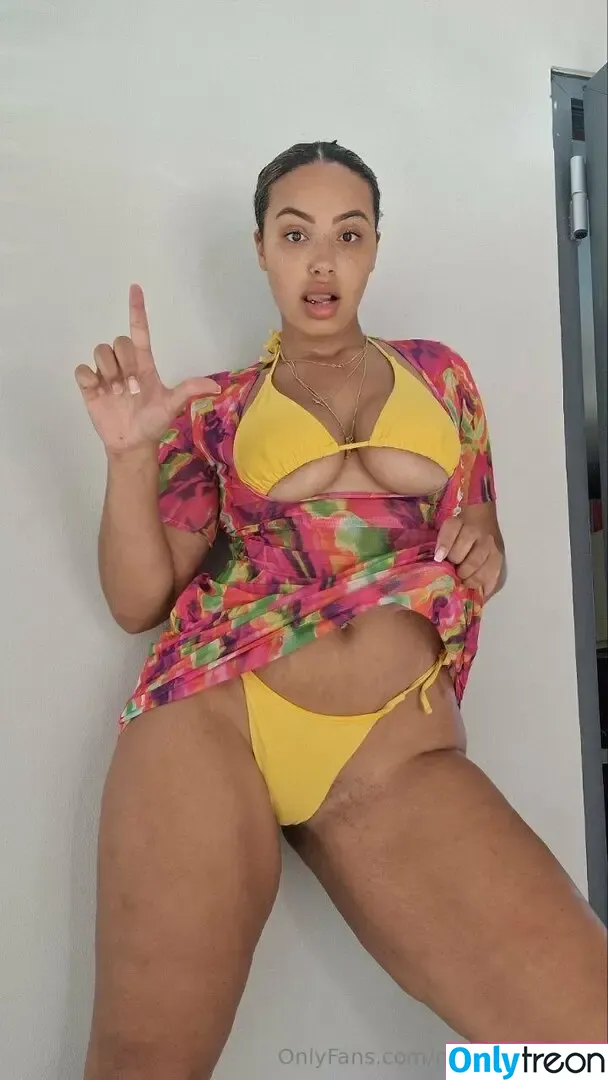 mrs_sophie667 nude photo #0123 (mrs_sophieofficial)