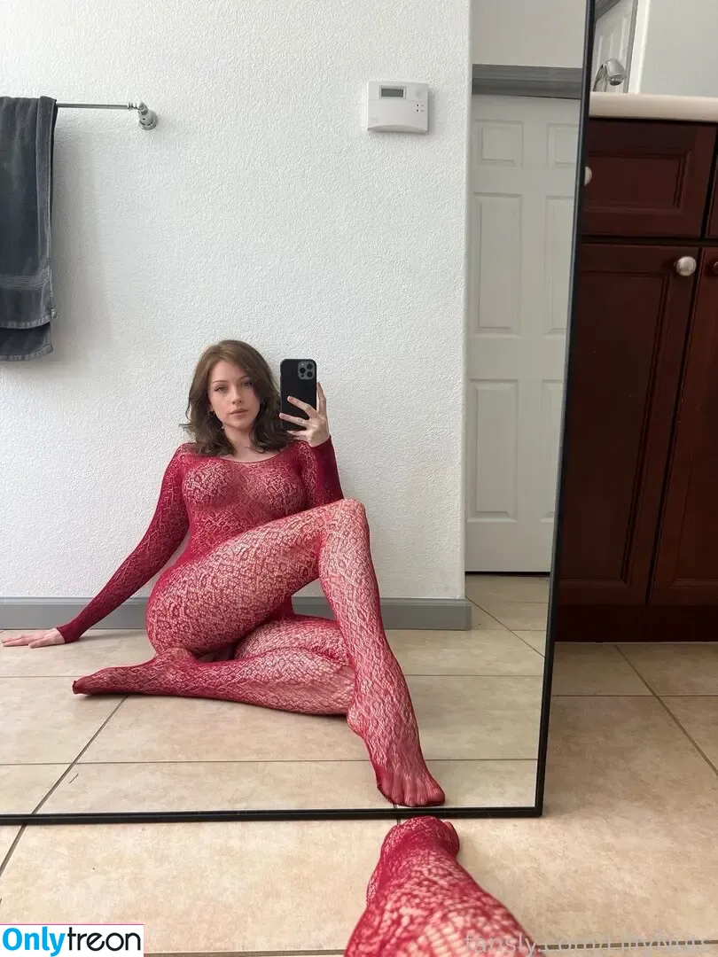 Msfiiire nude photo #0078 (Emily Taylor)