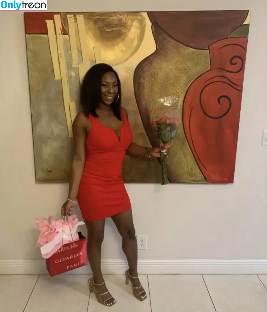 msprettysparkle nude photo #0001 (msprettysparkle)