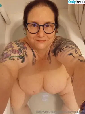  nude photo #0003