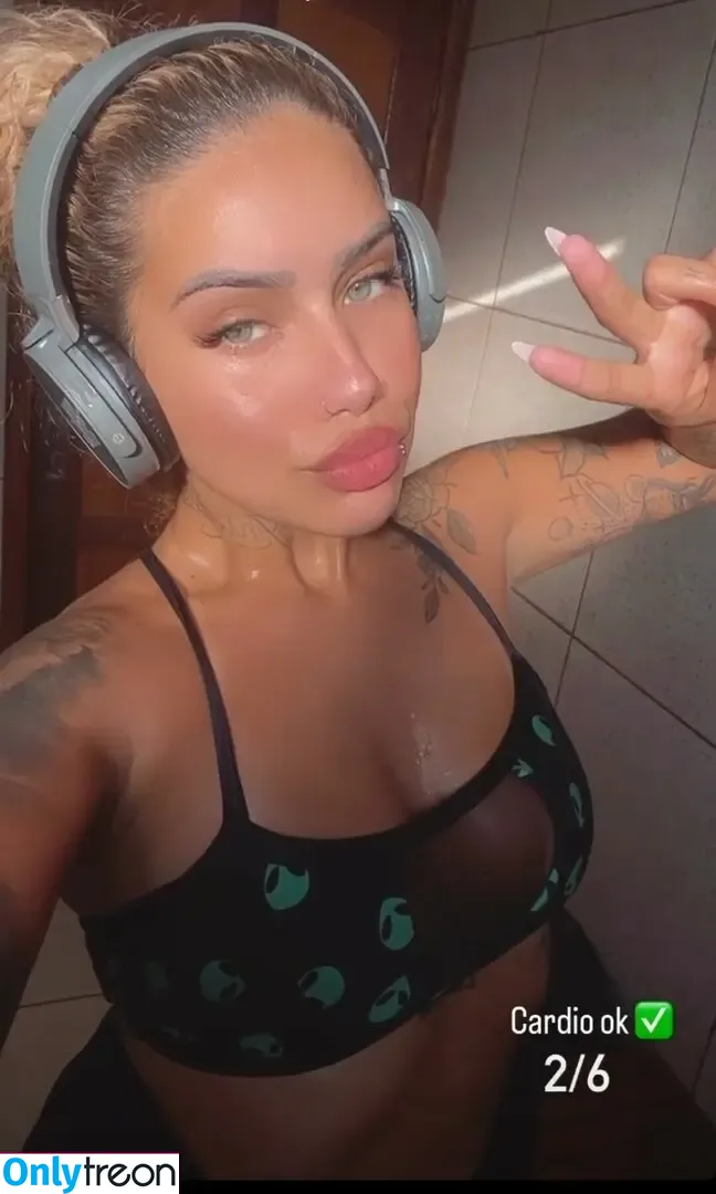 Muito Linda nude photo #0331 (muito.linda_ / naticasassola)