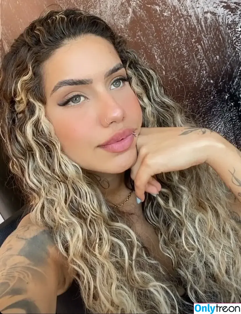Muito Linda nude photo #0376 (muito.linda_ / naticasassola)