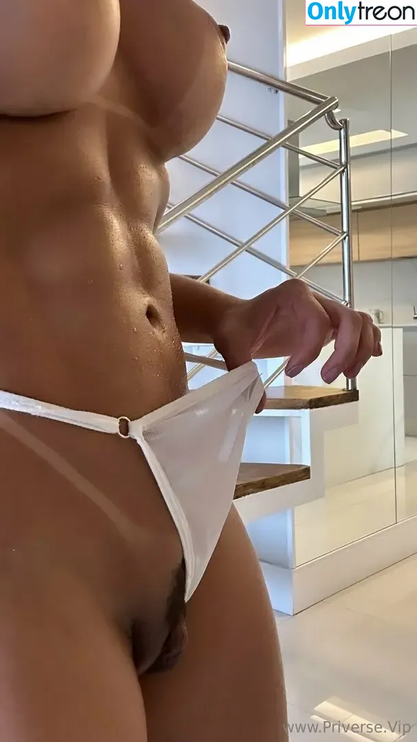 Mulher Melão nude photo #2031 (Renata Frisson / melaooficial / mulhermelao)