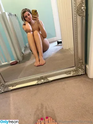 mumwiththebumvip / maythebunsbewithyou nude photo #0017