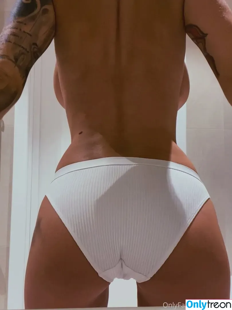Murka nude photo #0098 (MurkaMfc / auda_lynx)