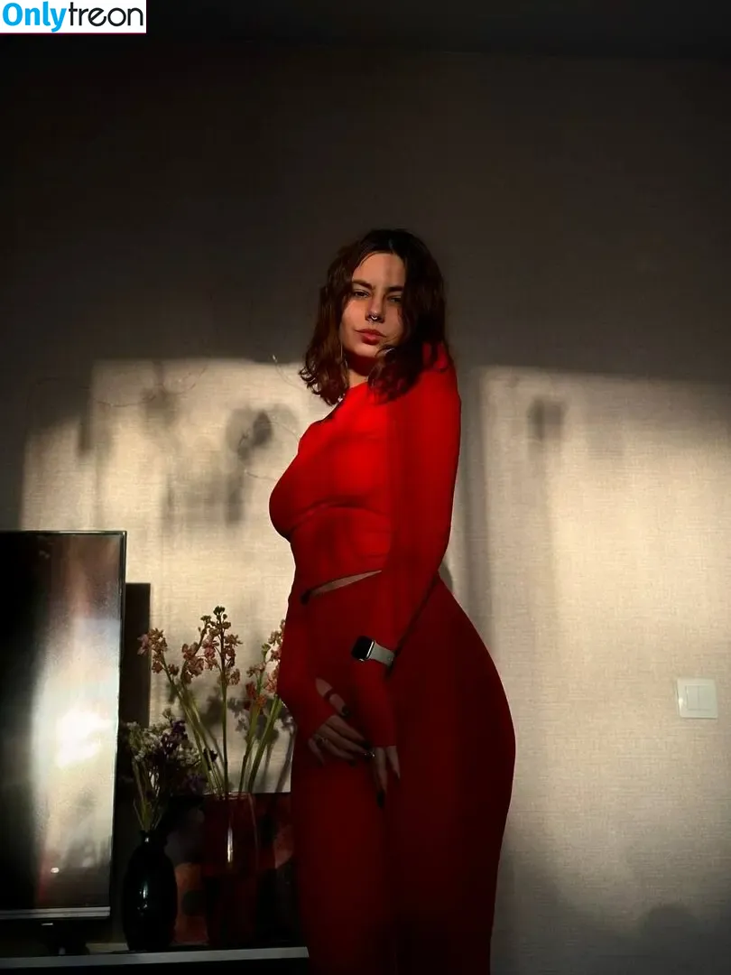 Murmuriel nude photo #0131 (murmurielll)