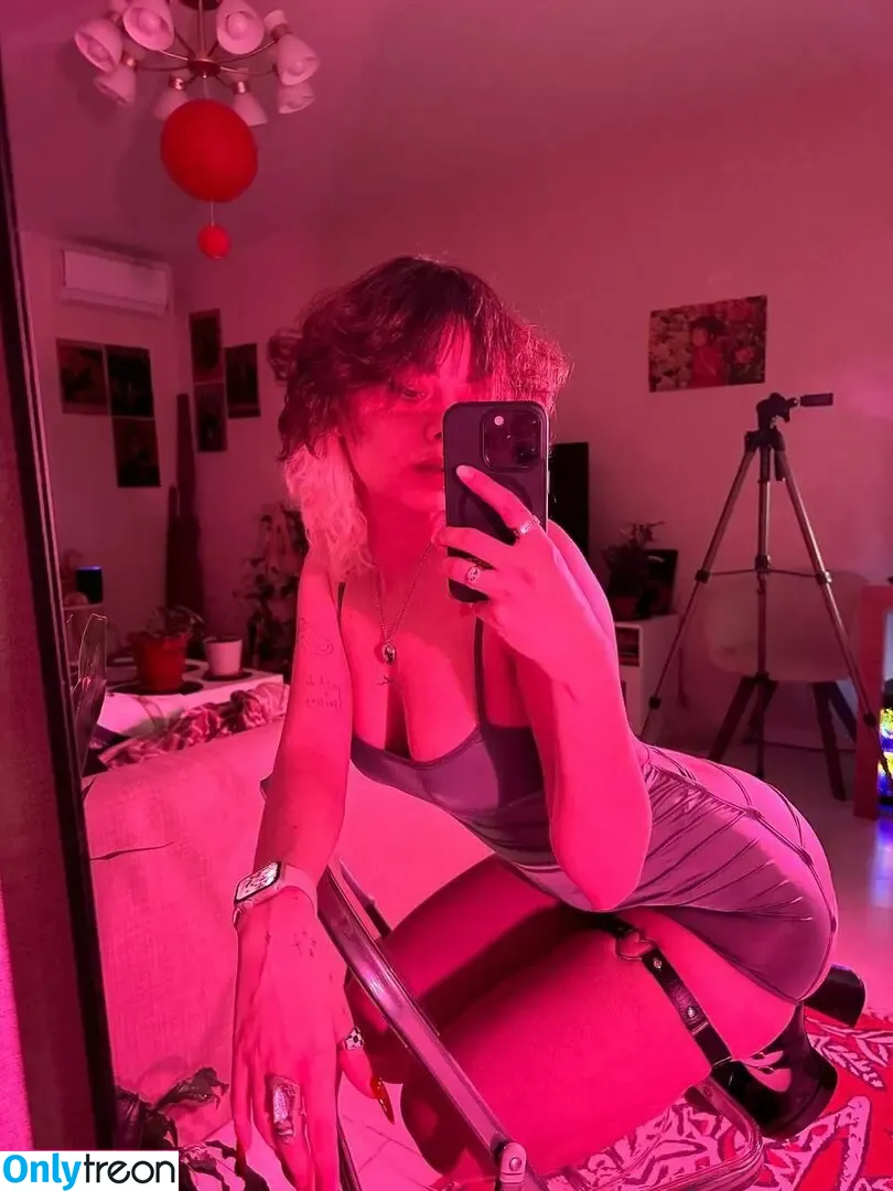 Murmuriel nude photo #0193 (murmurielll)