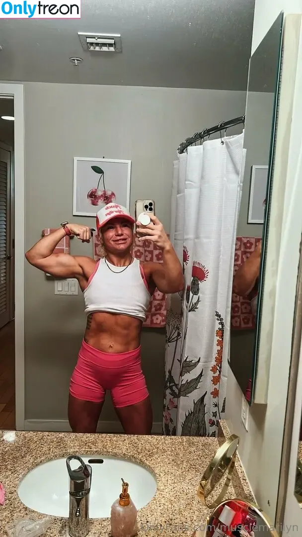 musclemarilyn nude photo #0049 (musclemarilyn)